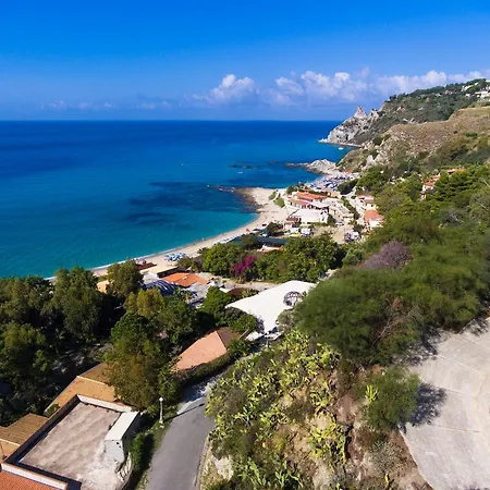 Village Eden Ξενοδοχείο