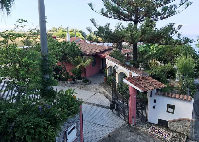 Village Eden 3* Capo Vaticano