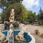 Ξενοδοχείο Village Eden