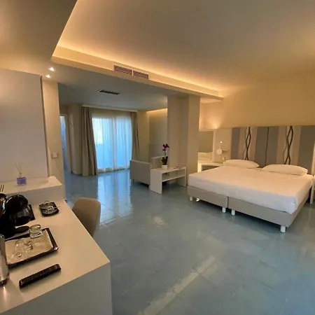 Village Eden 3*