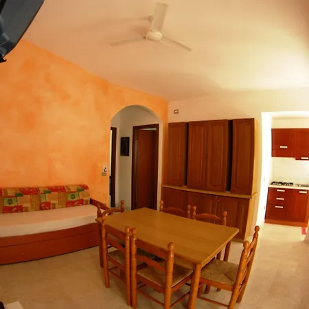 Village Eden מלון