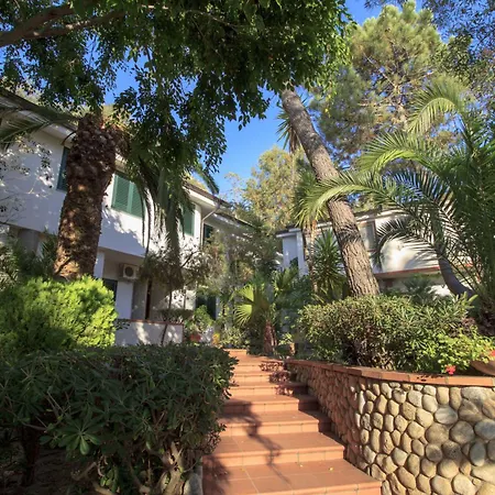 Hotel Village Eden 3*