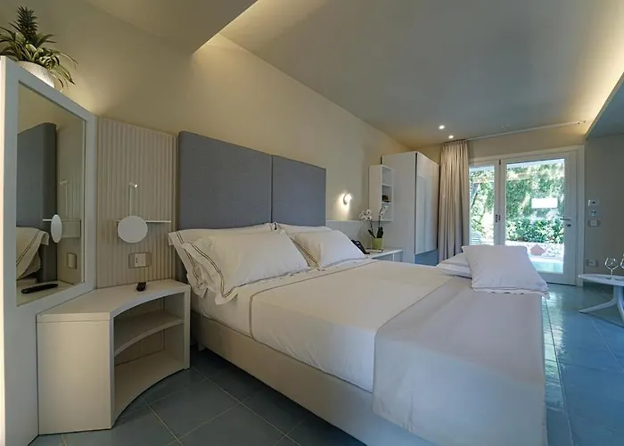 Hotel Village Eden 3*