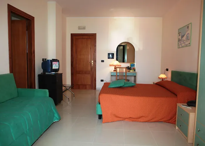 Hotel Village Eden 3*