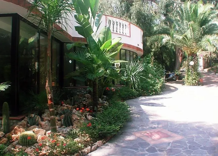 Hotell Village Eden 3*