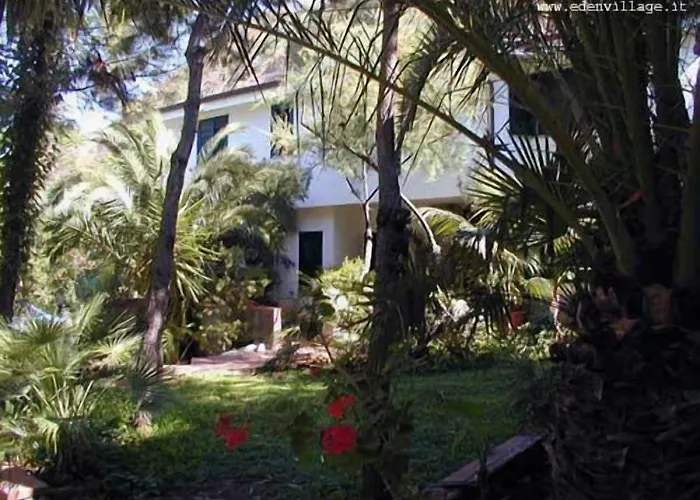 Hotel Village Eden 3*