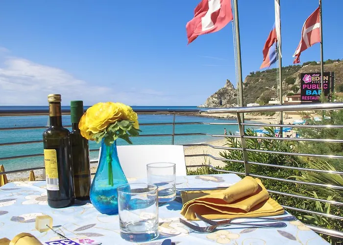 Village Eden 3* Capo Vaticano